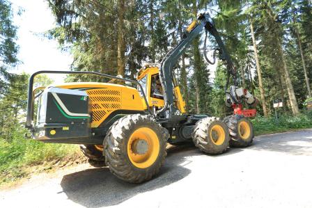 Ecolog 590 F unterwegs zum nächsten Einsatz
